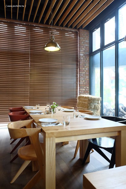 台中西區｜FORE restaurant，使用最古老的Grill烹調方式，位於台中美術館綠園道旁 @飛天璇的口袋