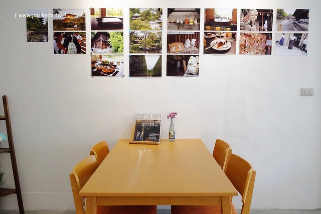 KYOYA 咖啡 雜貨 繪本┃台中西區美食：充滿京都風情的咖啡館，空間小巧可愛擺滿了文具雜貨，咖啡和甜點都很推薦，文青的最愛 @飛天璇的口袋