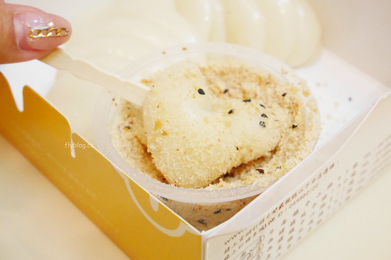 西螺祖傳麻糬大王．冰上冰｜軟軟QQ好好吃的麻糬，西螺超人氣團購美食 @飛天璇的口袋