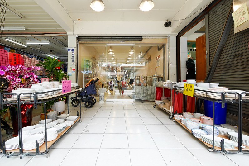 僑俐瓷器┃台中豐原：$20元起！日本有田燒、六魯系列、砂鍋、杯組、湯鍋、平底鍋，開幕期間打8折，滿額再送杯組 @飛天璇的口袋