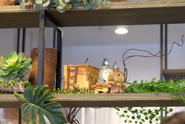 早伴早餐｜老宅改建早午餐店，環境簡單樸實，餐點平價深受學生族群的喜歡 @飛天璇的口袋