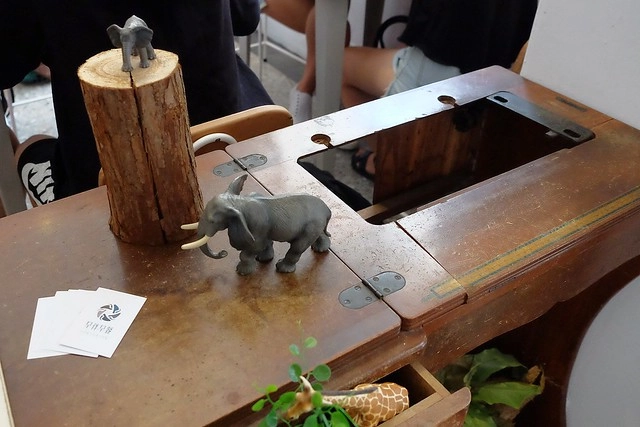 早伴早餐｜老宅改建早午餐店，環境簡單樸實，餐點平價深受學生族群的喜歡 @飛天璇的口袋