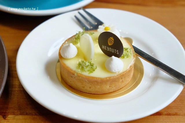 台中西區｜好堅果咖啡 Heynuts Caf&eacute;．精明商圈工業風咖啡館，食材用心餐點豐盛 @飛天璇的口袋