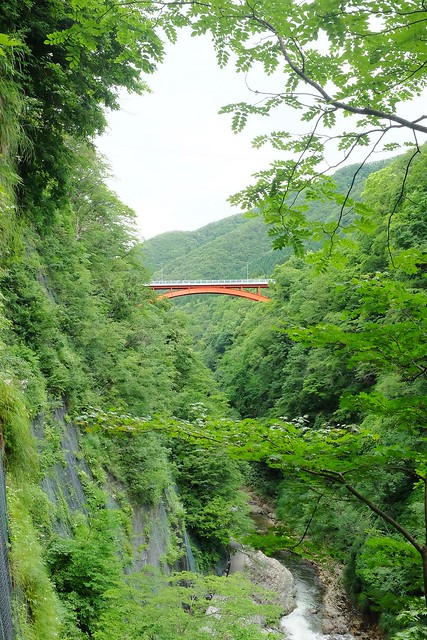 日本秋田旅遊景點┃秋田趴趴造Day4：小安峽大噴湯&rarr;佐藤養助(稻庭烏龍麵體驗+午餐)&rarr;兩關酒造&rarr;男鹿水族館GAO&rarr;元湯雄山閣&rarr;NAMAHAGE神鬼太鼓表演 @飛天璇的口袋