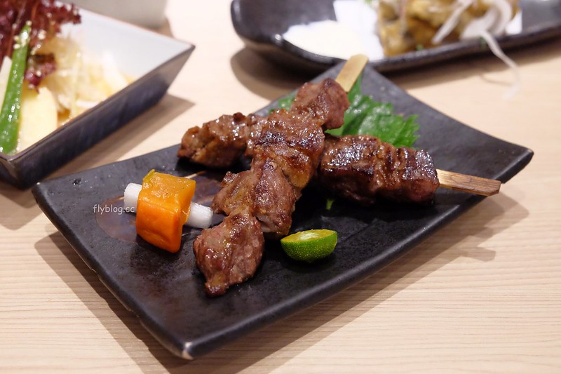 日四又魚鰻魚飯專賣店┃台中太平：使用龍眼木炭烤新鮮鰻魚，餐點選擇性多而且價格也不貴，太平美食餐廳推薦 @飛天璇的口袋