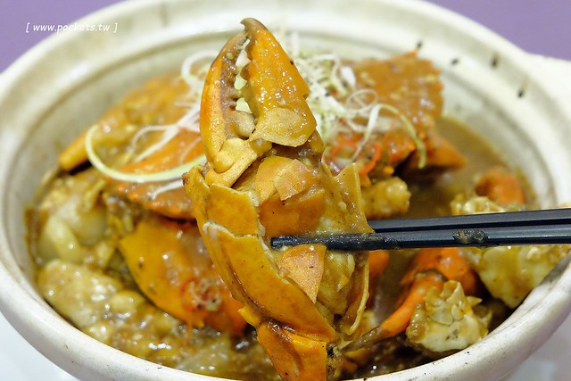 僑園大飯店┃台中西屯美食：郭泰王師傅監製的片填鴨合餐，享受一鴨四吃的美食享饗，5人同行不到$2500元，台中聚餐宴會的好選擇 @飛天璇的口袋