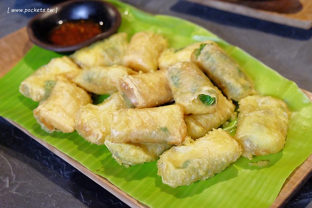 花蓮美食｜巴奇克竹坊｜在地人帶路，花蓮預約制的原住民無菜單料理，令人回味無窮的野菜鍋 @飛天璇的口袋