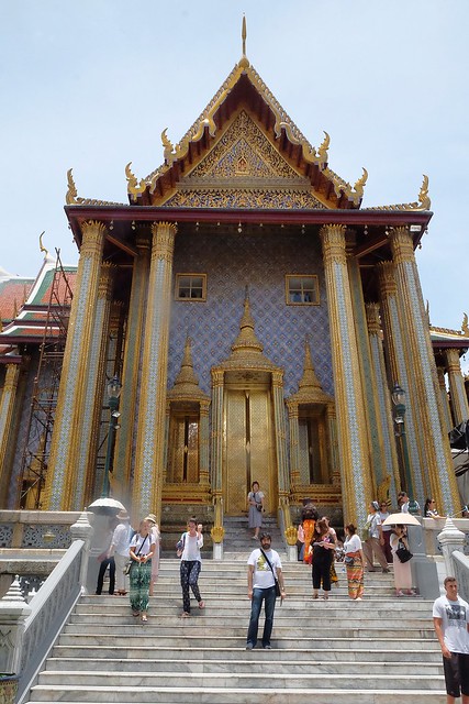 泰國曼谷｜曼谷自由行Day1｜香格里拉飯店&rarr;曼谷市區觀光&rarr;皇后藝廊&rarr;嘟嘟車&rarr;玉佛寺(大皇宮)&rarr;Supatra河濱餐廳&rarr;歡迎晚宴 @飛天璇的口袋