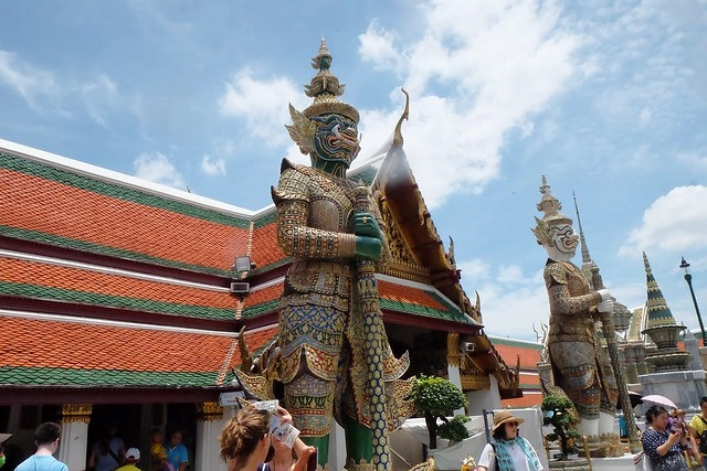 2024泰國自由行｜泰國入境規定，泰國簽證如何辦？泰銖要到哪裡換？在泰國如何上網？泰國和台灣的時差？泰國的電壓？ @飛天璇的口袋