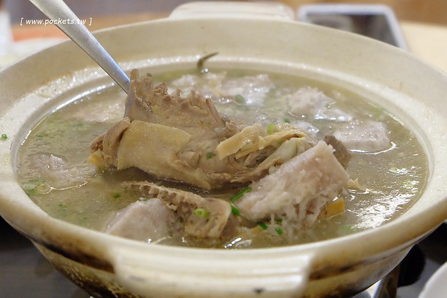 花蓮美食｜闔家歡餐館｜在地人推薦的好料理，餐點價格不貴CP值高，花蓮人外帶年菜的好選擇 @飛天璇的口袋