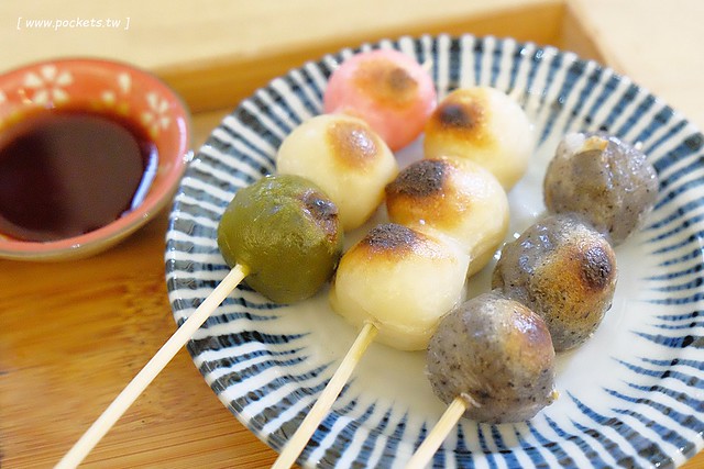 波屋．BORU BORU┃台中南屯美食：門口有可愛吸睛的雪人，夏天吃雪人刨冰冬天吃烤糰子，裝潢帶有日式氛圍 @飛天璇的口袋