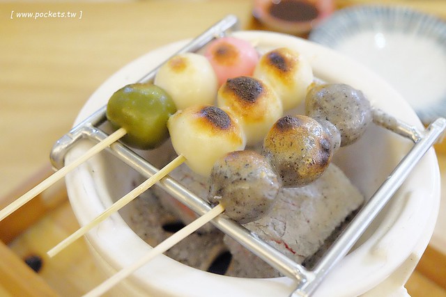 波屋．BORU BORU┃台中南屯美食：門口有可愛吸睛的雪人，夏天吃雪人刨冰冬天吃烤糰子，裝潢帶有日式氛圍 @飛天璇的口袋