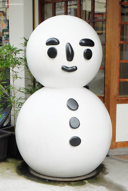 波屋．BORU BORU┃台中南屯美食：門口有可愛吸睛的雪人，夏天吃雪人刨冰冬天吃烤糰子，裝潢帶有日式氛圍 @飛天璇的口袋