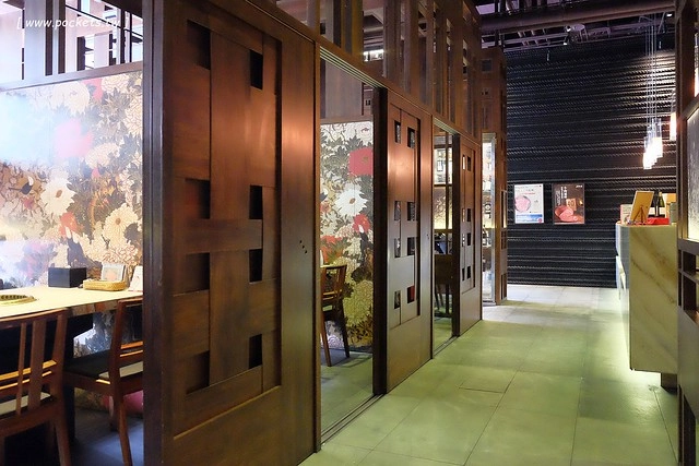 老乾杯。台中市政店：品嚐頂級美味的和牛料理，燈光美、氣氛佳、服務也好，商業午餐價格比較經濟實惠 @飛天璇的口袋