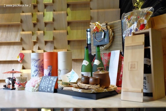 老乾杯。台中市政店：品嚐頂級美味的和牛料理，燈光美、氣氛佳、服務也好，商業午餐價格比較經濟實惠 @飛天璇的口袋