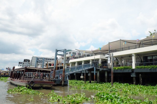 泰國曼谷｜曼谷自由行Day1｜香格里拉飯店&rarr;曼谷市區觀光&rarr;皇后藝廊&rarr;嘟嘟車&rarr;玉佛寺(大皇宮)&rarr;Supatra河濱餐廳&rarr;歡迎晚宴 @飛天璇的口袋