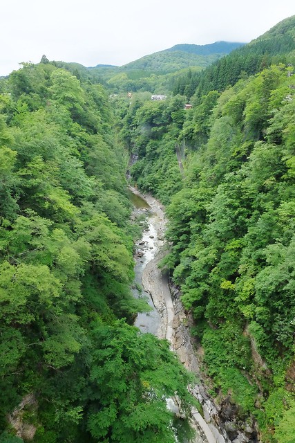 日本秋田旅遊景點┃秋田趴趴造Day4：小安峽大噴湯&rarr;佐藤養助(稻庭烏龍麵體驗+午餐)&rarr;兩關酒造&rarr;男鹿水族館GAO&rarr;元湯雄山閣&rarr;NAMAHAGE神鬼太鼓表演 @飛天璇的口袋