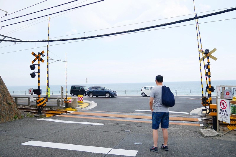 【日本神奈川】鎌倉平交道~傳說中的灌籃高手平交道，就算不是卡通迷也要來朝聖一下 @飛天璇的口袋