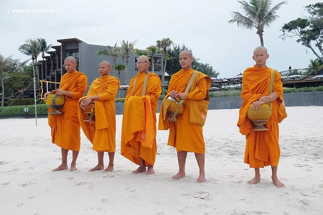 泰國華欣｜曼谷自由行Day4｜體驗和尚佈施&rarr;Laem Phak Bia環境研究發展中心&rarr;Krua Bang Ta Boon午餐&rarr;皇家海洋種植業及養殖中心&rarr;海塩SPA療程&rarr;Devasom Huahin Resort晚餐&rarr;Hua Hin Marriott Resort & Spa @飛天璇的口袋