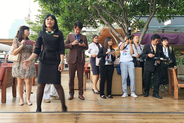 泰國曼谷｜曼谷自由行Day1｜香格里拉飯店&rarr;曼谷市區觀光&rarr;皇后藝廊&rarr;嘟嘟車&rarr;玉佛寺(大皇宮)&rarr;Supatra河濱餐廳&rarr;歡迎晚宴 @飛天璇的口袋