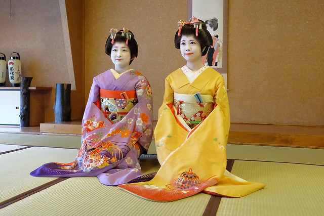 日本秋田｜千秋公園．欣賞松下劇場舞妓表演，品嚐傳統日式便當 @飛天璇的口袋