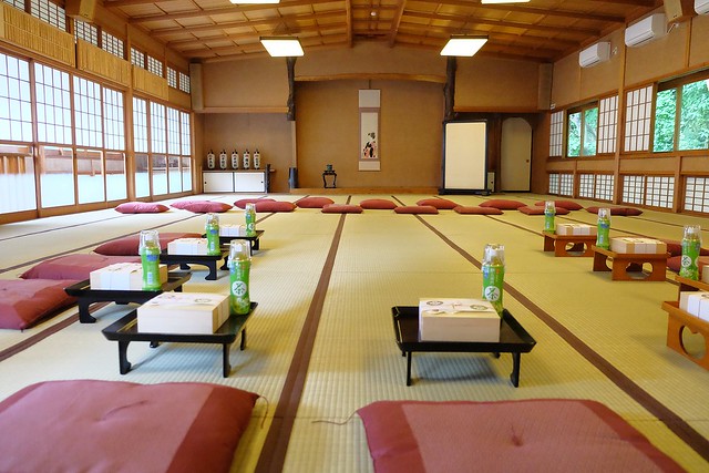 日本秋田｜千秋公園．欣賞松下劇場舞妓表演，品嚐傳統日式便當 @飛天璇的口袋