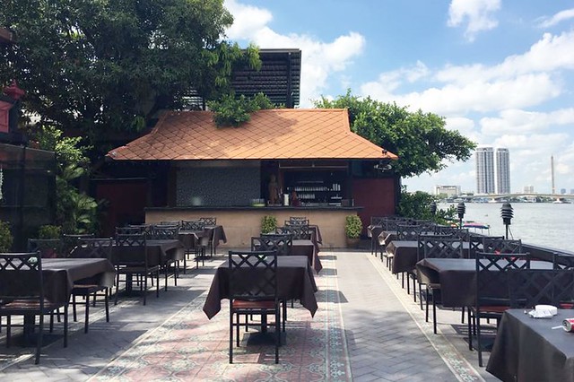 泰國曼谷｜曼谷自由行Day1｜香格里拉飯店&rarr;曼谷市區觀光&rarr;皇后藝廊&rarr;嘟嘟車&rarr;玉佛寺(大皇宮)&rarr;Supatra河濱餐廳&rarr;歡迎晚宴 @飛天璇的口袋