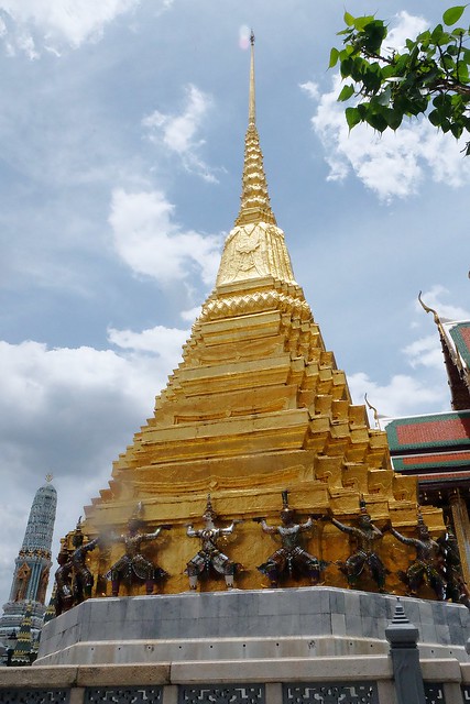 泰國曼谷｜曼谷自由行Day1｜香格里拉飯店&rarr;曼谷市區觀光&rarr;皇后藝廊&rarr;嘟嘟車&rarr;玉佛寺(大皇宮)&rarr;Supatra河濱餐廳&rarr;歡迎晚宴 @飛天璇的口袋