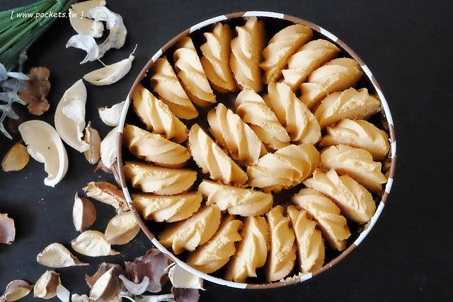 短腿阿鹿餅乾┃台中必買伴手禮：香濃鬆軟入口即化的手工餅乾，傳說中媲美香港的全球十大伴手禮Jenny Bakery，不用到香港也可以吃的到超好吃的曲奇餅 @飛天璇的口袋