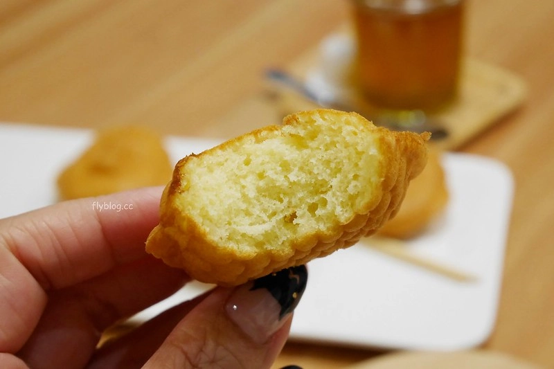 惠蓀咖啡┃台中西區：超可愛的大佛雞蛋糕，可以自行DIY大佛髮型，審計新村美食推薦 @飛天璇的口袋