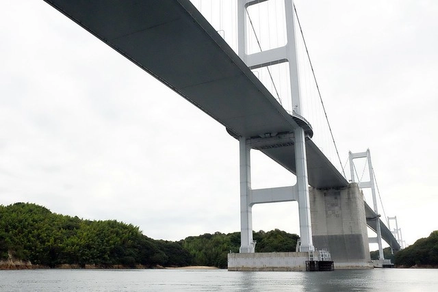 【日本愛媛】從廣島機場到今治市的交通方式~搭巴士遊尾道和今治，來島海峽急流觀潮船，日本三大急流之一 @飛天璇的口袋