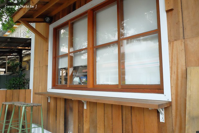 【台中南屯】古研號 Gu-Yen-House，黎明新村老宅改建霜淇淋專賣店，有賣霜淇淋、甜點和飲料 @飛天璇的口袋