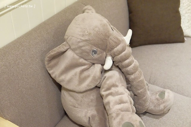 小原咖啡┃台中西區美食：精明一街的甜點咖啡館，台中超人氣手工甜點店，有台中少見的葡式蛋塔，還有人氣限定的泡芙塔 @飛天璇的口袋