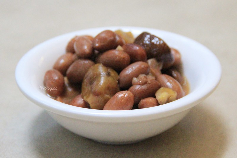 樂天皇朝┃新加坡美食：好看又好吃的八色小籠包，一顆18摺25克的黃金比例，樟宜機場第三航廈必吃美食推薦 @飛天璇的口袋