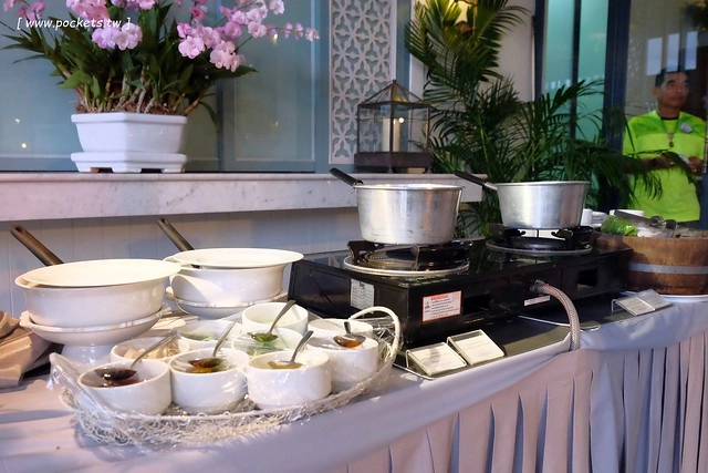 泰國華欣｜曼谷自由行Day4｜體驗和尚佈施&rarr;Laem Phak Bia環境研究發展中心&rarr;Krua Bang Ta Boon午餐&rarr;皇家海洋種植業及養殖中心&rarr;海塩SPA療程&rarr;Devasom Huahin Resort晚餐&rarr;Hua Hin Marriott Resort & Spa @飛天璇的口袋