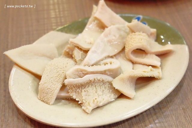 台中西屯｜霸味羊肉爐．中科商圈羊肉爐，使用炭火加熱薑母鴨湯頭 @飛天璇的口袋