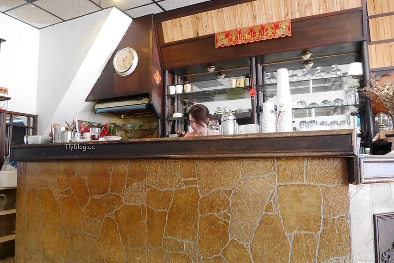 台中北區｜馨香泡沫紅茶，充滿濃濃古早味泡沫紅茶店，一中商圈老字號茶坊推薦 @飛天璇的口袋