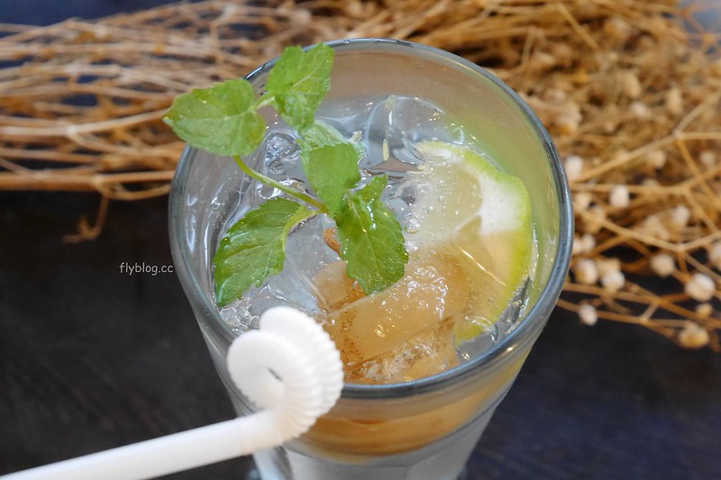 【香港上環】檸檬王．Lemon King~上環旗艦店開幕了，香港必買伴手禮推薦，個人推薦鹹檸檬好吃 @飛天璇的口袋