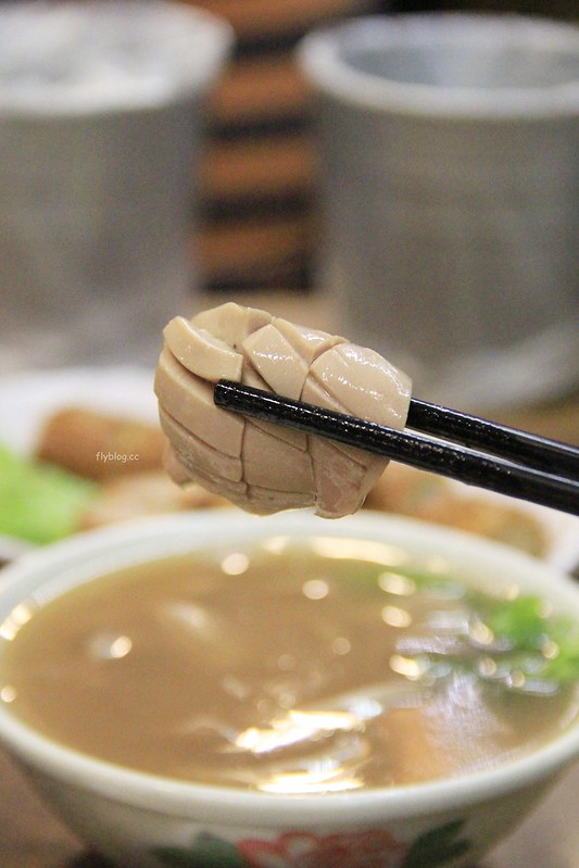 松發肉骨茶@牛車水店┃新加坡美食：米其林推薦的新加坡必吃美食，新加坡三大必吃肉骨茶餐廳之一 @飛天璇的口袋