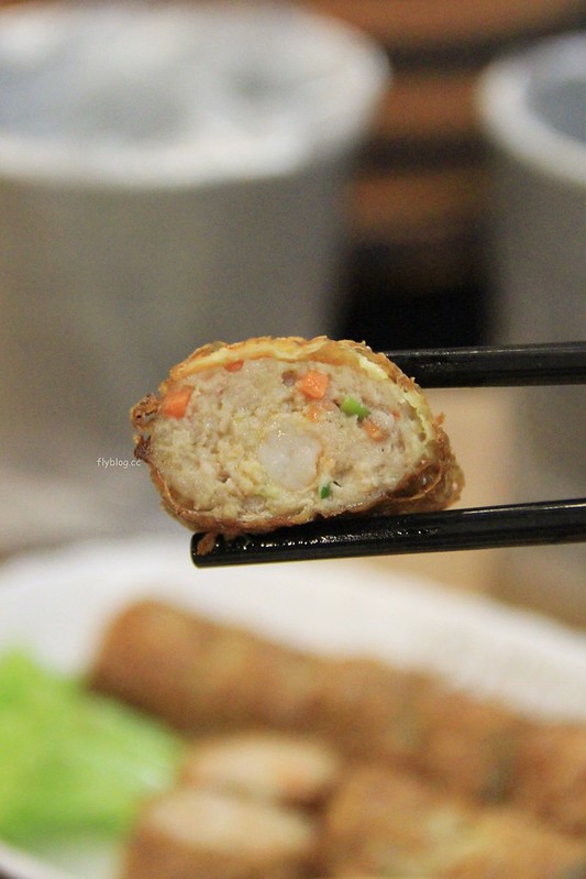 松發肉骨茶@牛車水店┃新加坡美食：米其林推薦的新加坡必吃美食，新加坡三大必吃肉骨茶餐廳之一 @飛天璇的口袋