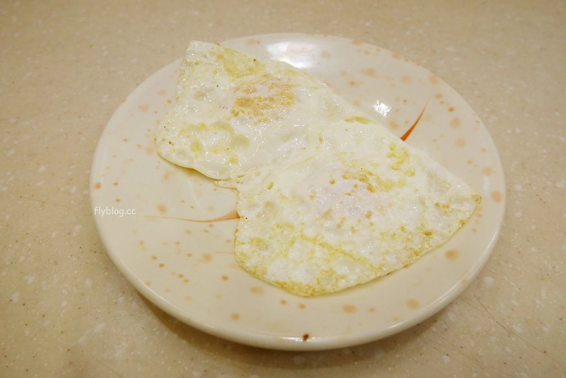 【香港尖沙咀】洪利粥店茶餐廳~從早餐賣到宵夜的香港茶餐廳，生滾粥好吃綿密入口即化 @飛天璇的口袋