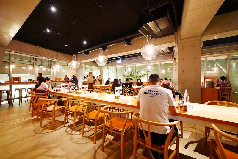 一笈壽司｜輕井澤集團最新力作日式壽司品牌，公益路漂亮的清水模建築外觀 @飛天璇的口袋