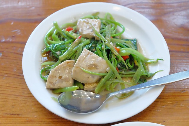 泰國曼谷｜BAAN YING Cafe & Meal．曼谷連鎖創意料理餐廳，餐點平價美味適合聚餐 @飛天璇的口袋