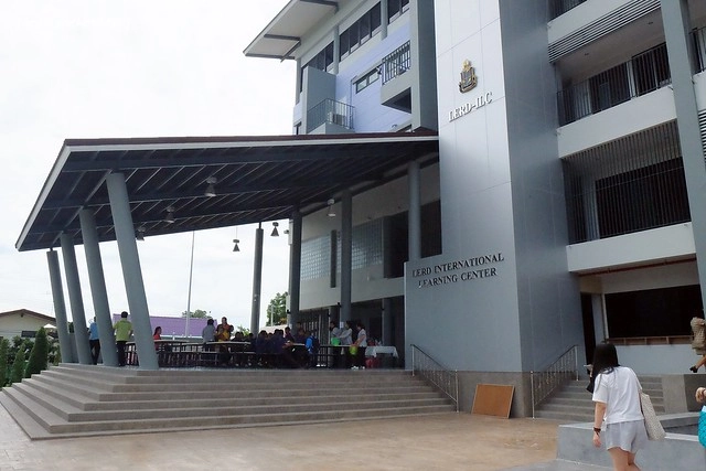 泰國華欣｜曼谷自由行Day4｜體驗和尚佈施&rarr;Laem Phak Bia環境研究發展中心&rarr;Krua Bang Ta Boon午餐&rarr;皇家海洋種植業及養殖中心&rarr;海塩SPA療程&rarr;Devasom Huahin Resort晚餐&rarr;Hua Hin Marriott Resort & Spa @飛天璇的口袋