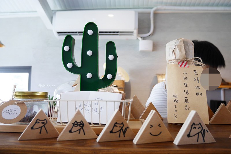 小田生活｜位於田中間的網美咖啡館，充滿草地的野餐風情 @飛天璇的口袋