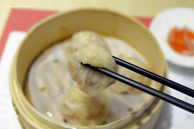 名粵軒港式飲茶餐廳┃台中西屯美食：世界名廚陳偉強師傅的最新力作，位於中科商圈米平方商場M Square，一開幕生意就很好 @飛天璇的口袋