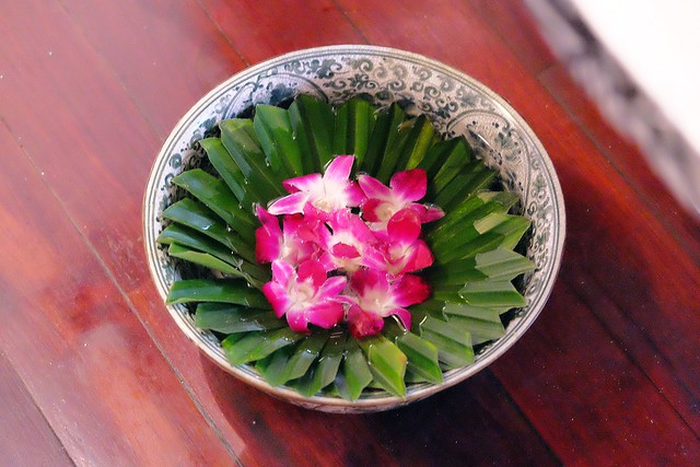 泰國曼谷｜Oasis Spa Bangkok Sukhumvit 31．城市綠洲奢華的貴婦級SPA，精油按摩、泰式按摩、草藥球熱敷 @飛天璇的口袋