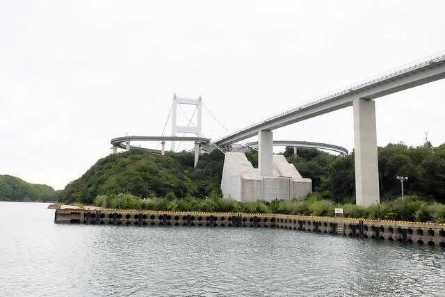 【日本愛媛】從廣島機場到今治市的交通方式~搭巴士遊尾道和今治，來島海峽急流觀潮船，日本三大急流之一 @飛天璇的口袋