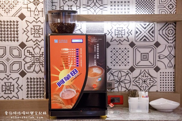 嘉義西區｜蘭桂坊花園酒店．文化路夜市住宿推薦，一出門就開始逛夜市 @飛天璇的口袋