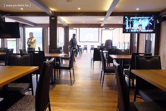 嘉義西區｜蘭桂坊花園酒店．文化路夜市住宿推薦，一出門就開始逛夜市 @飛天璇的口袋